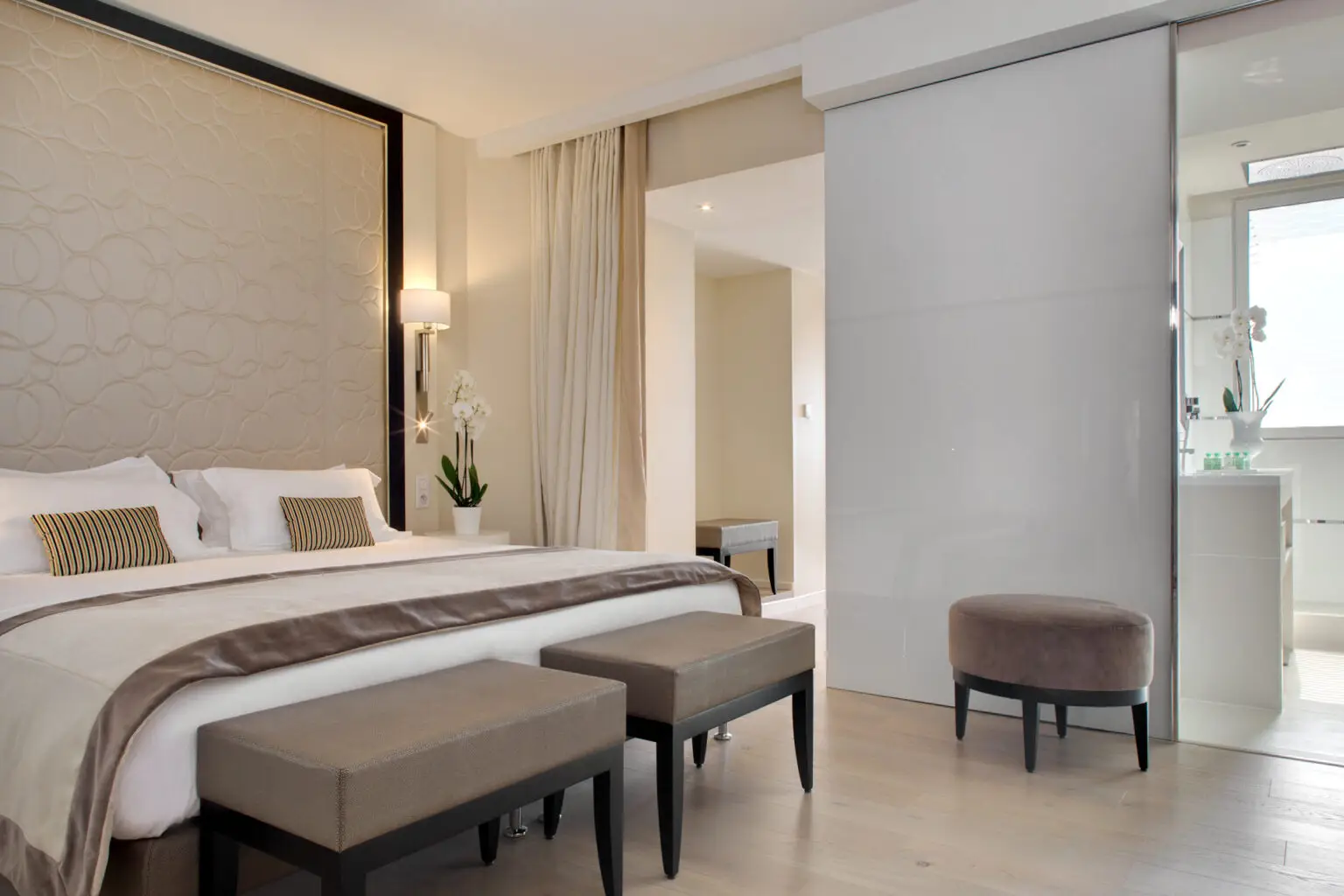 chambre grand hotel saint jean de luz​